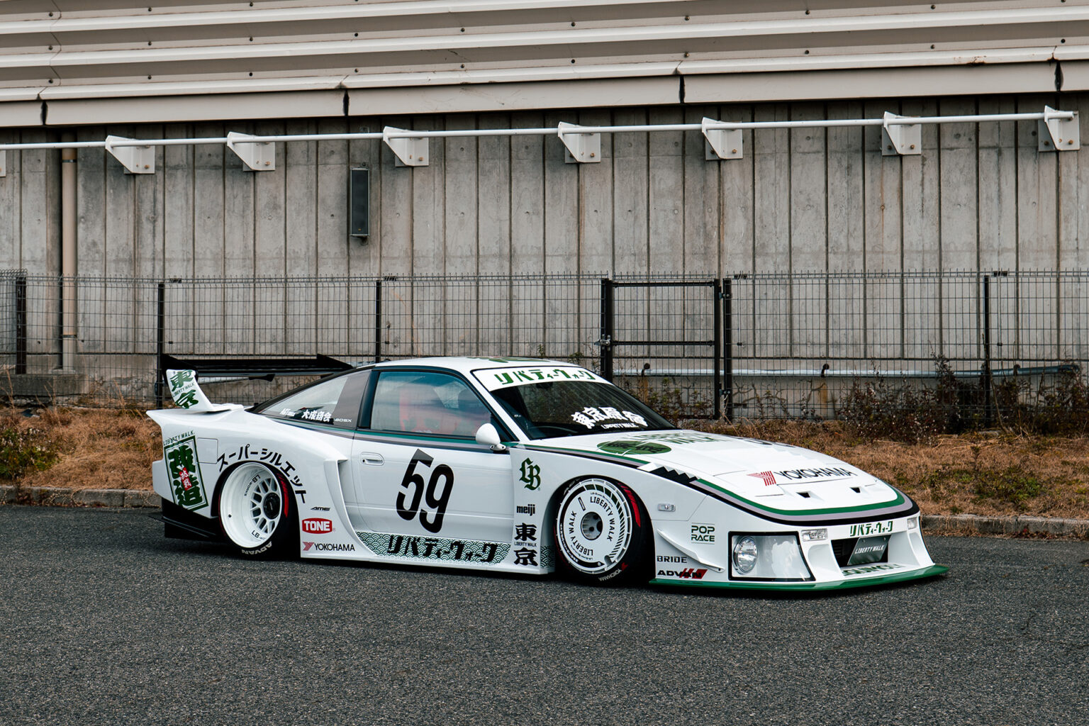 NISSAN SILVIA S14 後期Qs - LIBERTY WALK | リバティーウォーク