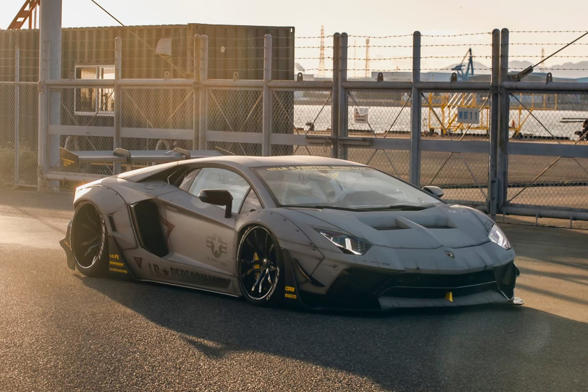 LB-WORKS Lamborghini AVENTADOR