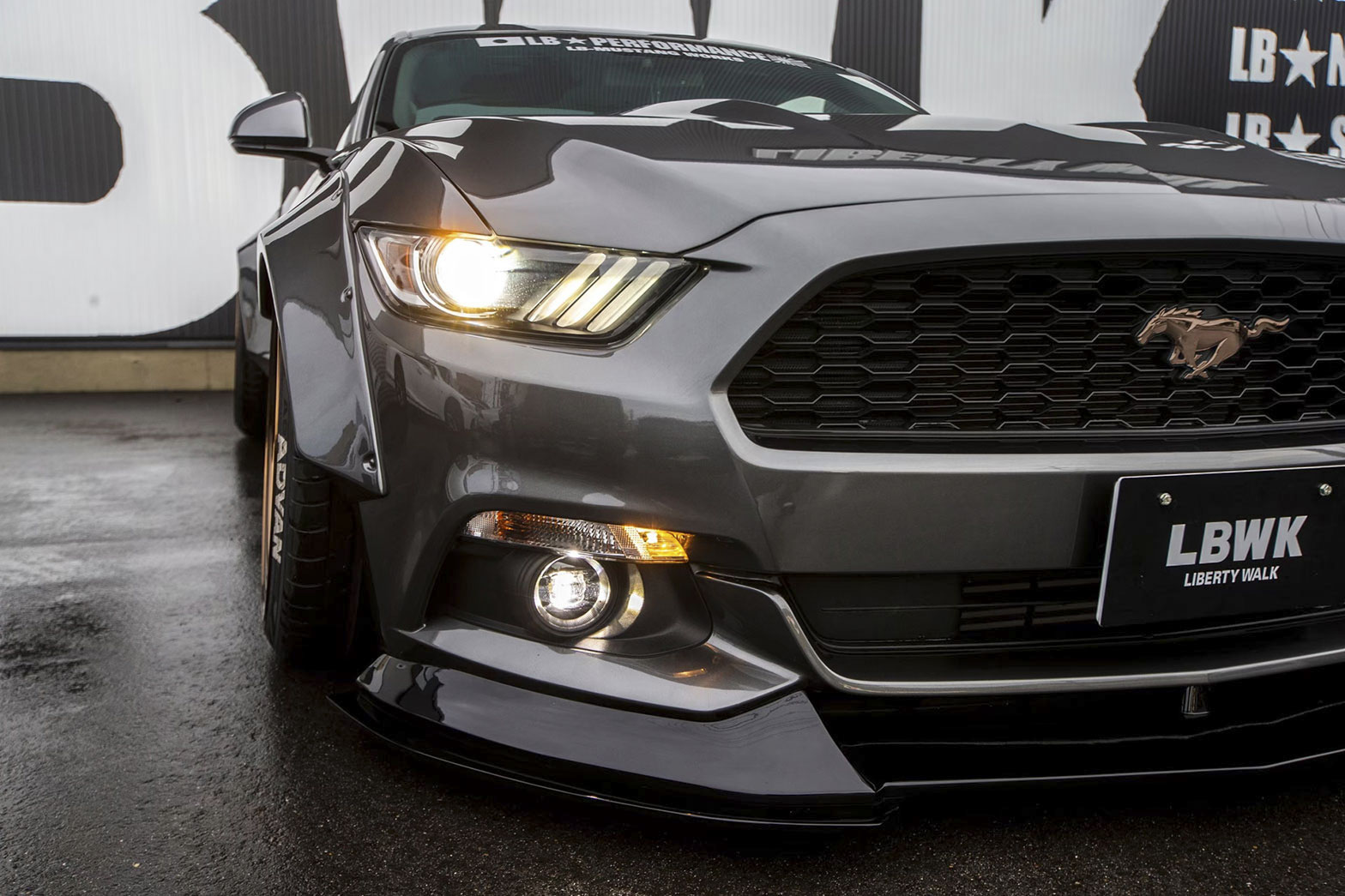 LB-WORKS FORD MUSTANG 2015y〜24