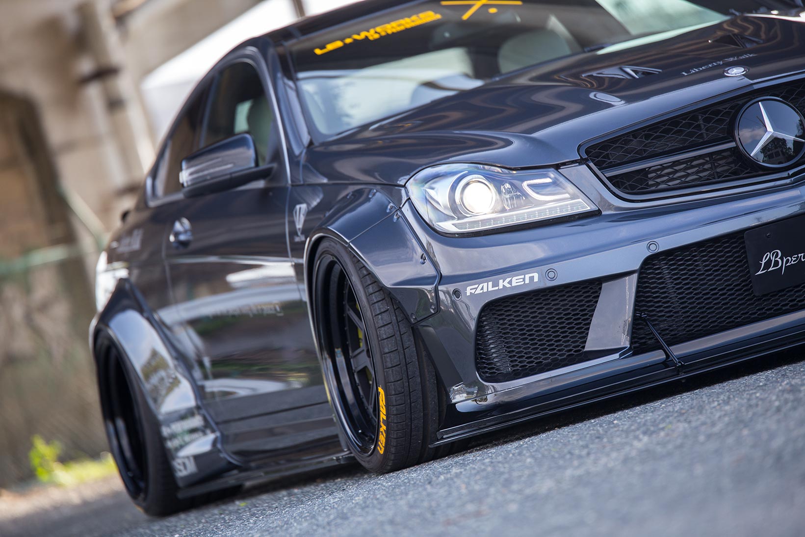 Lb-Works Mercedes-Benz C63 Coupe & Sedan W204 - Liberty Walk | リバティーウォーク  Complete Car And Customize!