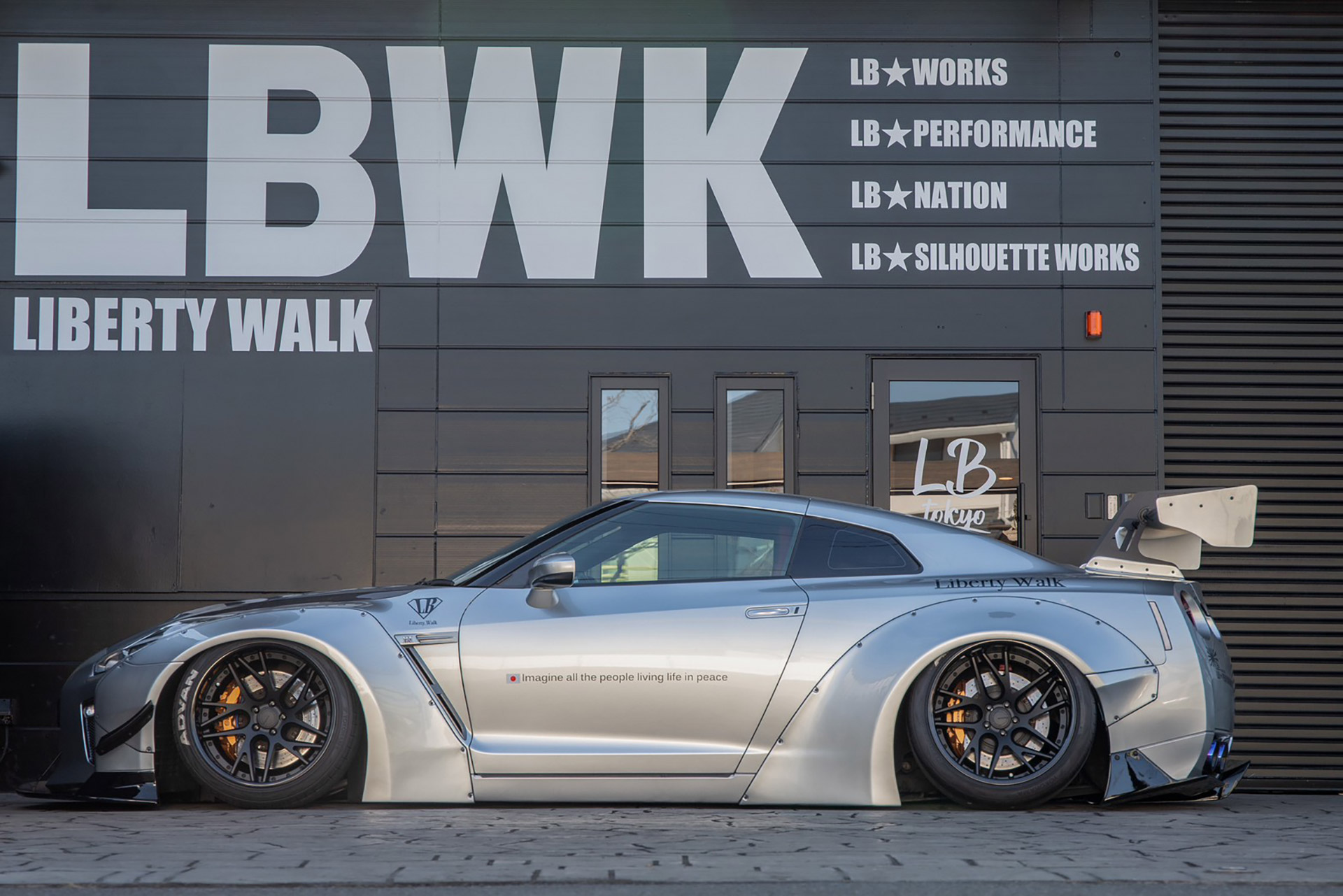 liberty walk ls nissan GT-R Type3 Type4 | maltsev-worldwide.com