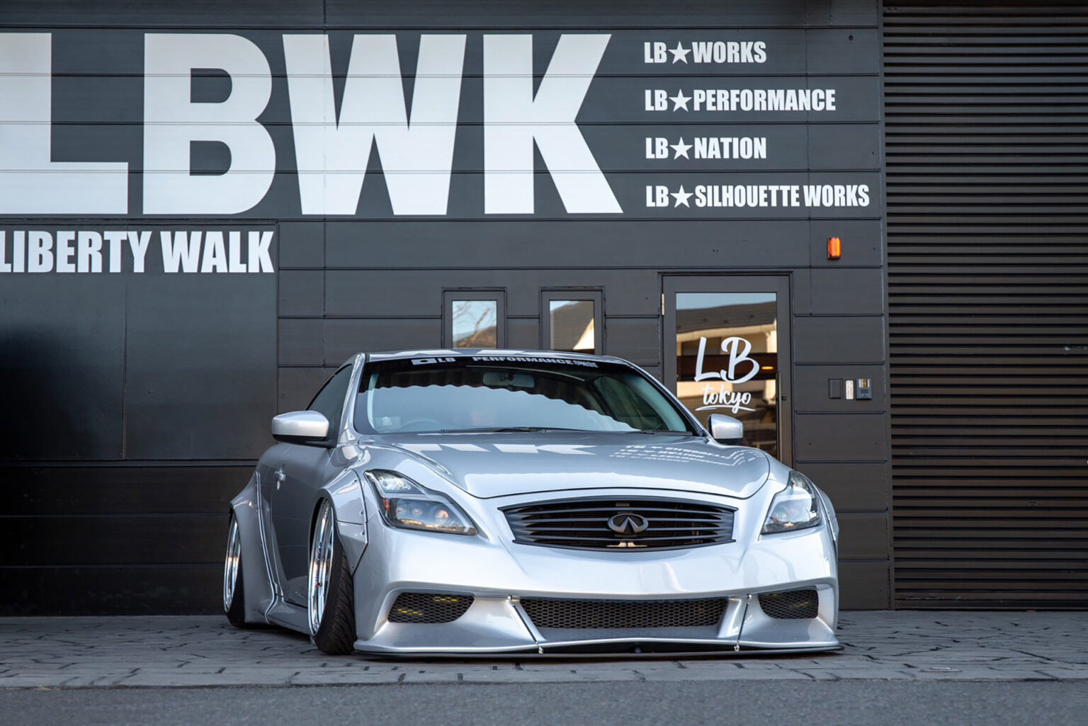 LB-WORKS NISSAN SKYLINE V36 370GT TypeS - Liberty Walk | リバティーウォーク ...