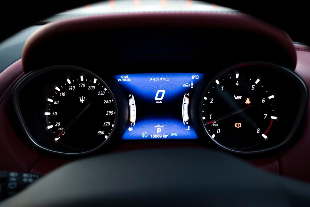 Maserati-Levante-TROFEO00046