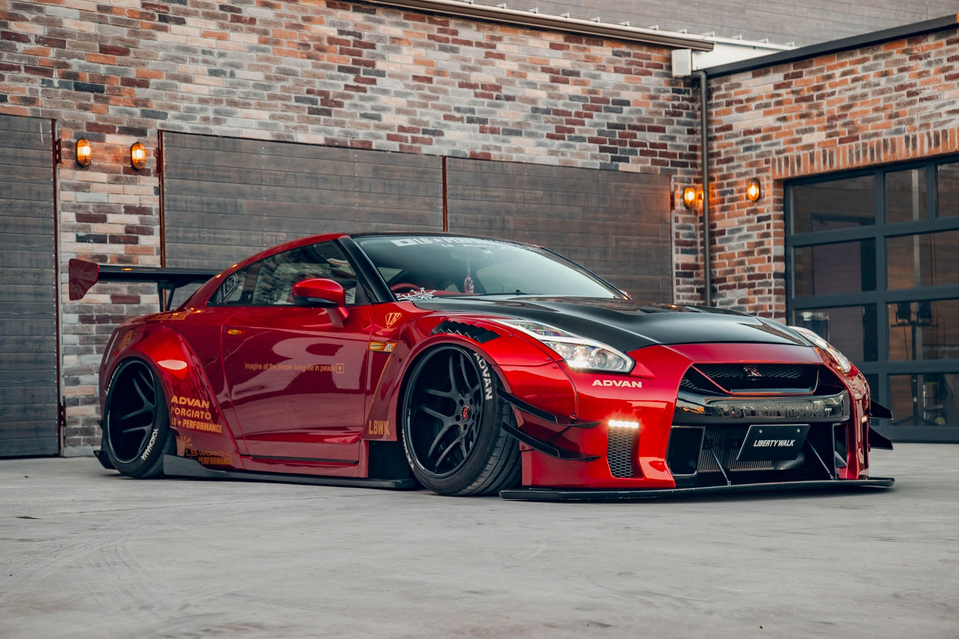 LB-WORKS NISSAN R35 GT-R Type2 Candy red - Liberty Walk ...