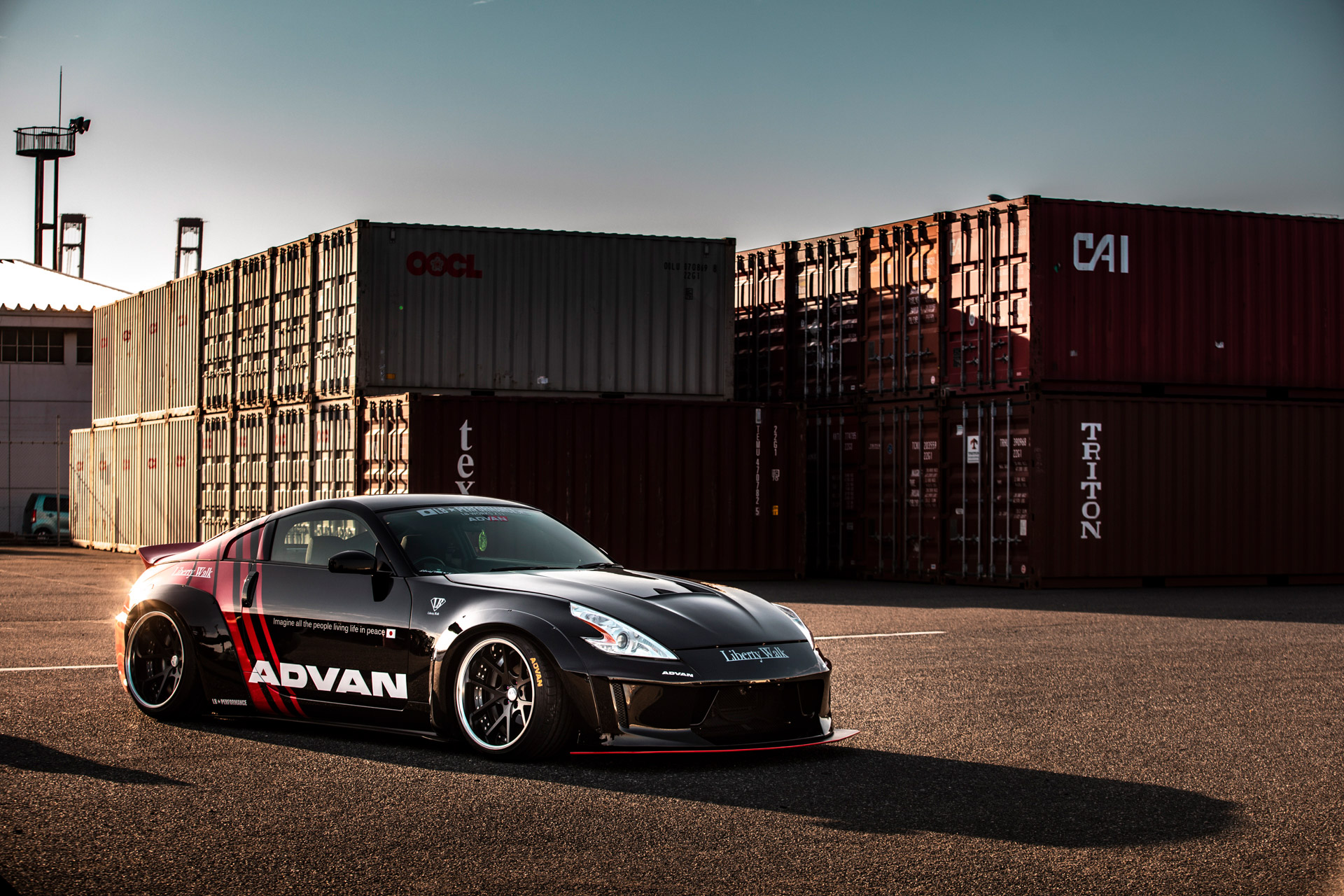 LB-WORKS NISSAN Fairlady Z Z33 - LIBERTY WALK | リバティーウォーク