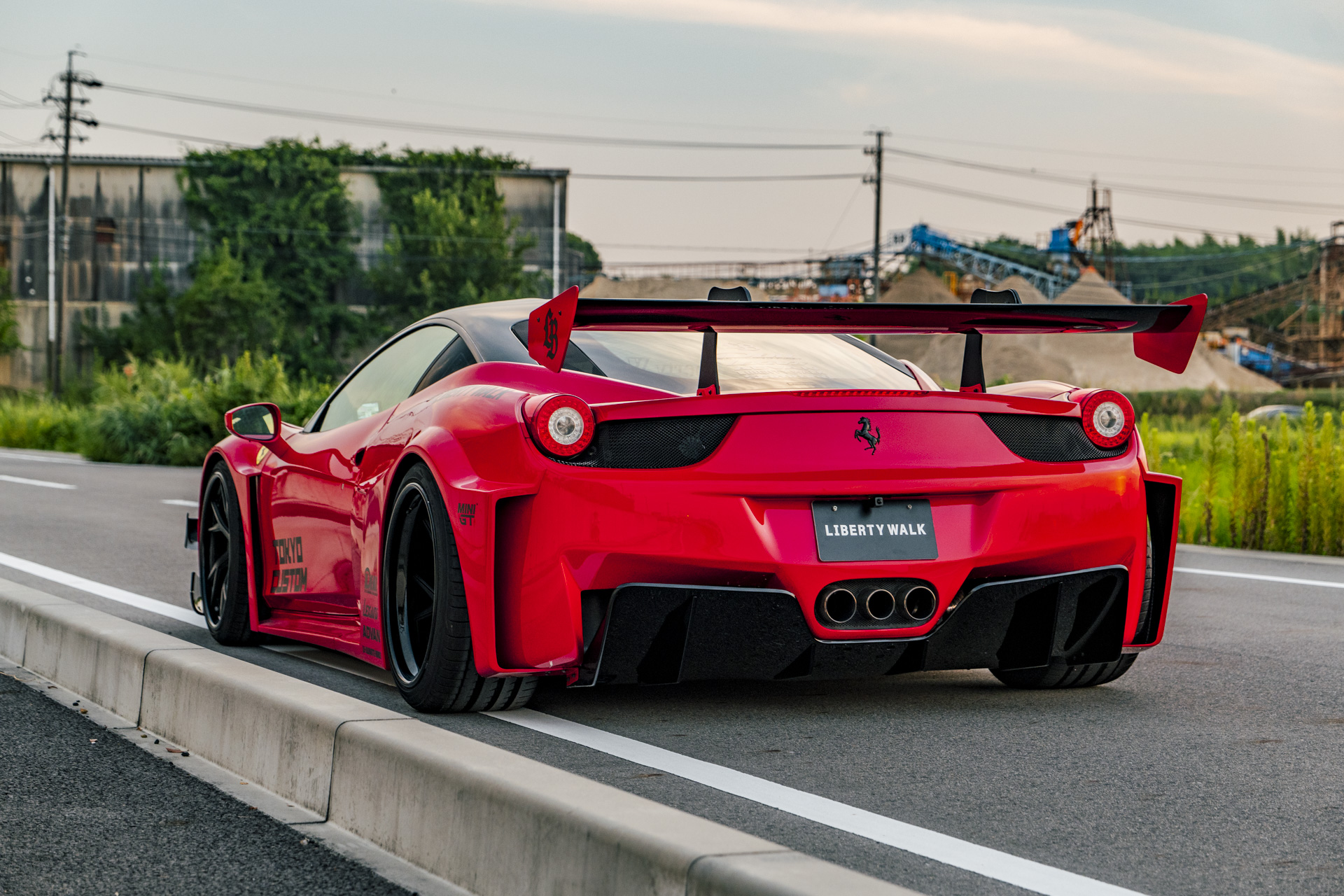 LB-Silhouette WORKS Ferrari 4586
