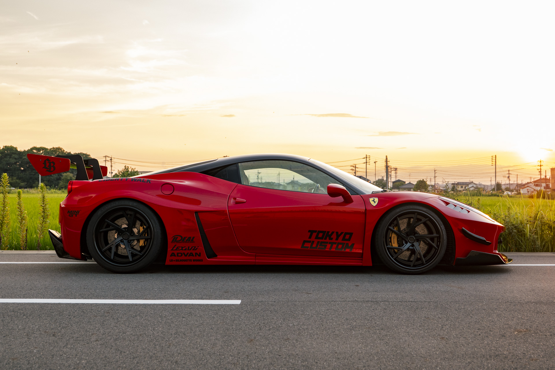 LB-Silhouette WORKS Ferrari 4589