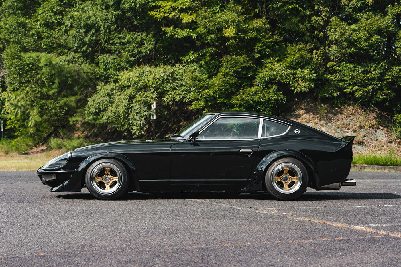 NISSAN-Fairlady-Z69