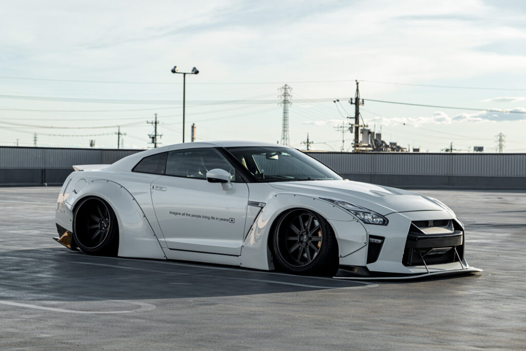 新品未開封！LB★WORKS Nissan GT-R R35 5台セット GT-R 【M's】日産 R35 (LB-WORKS) フロントバンパー＋