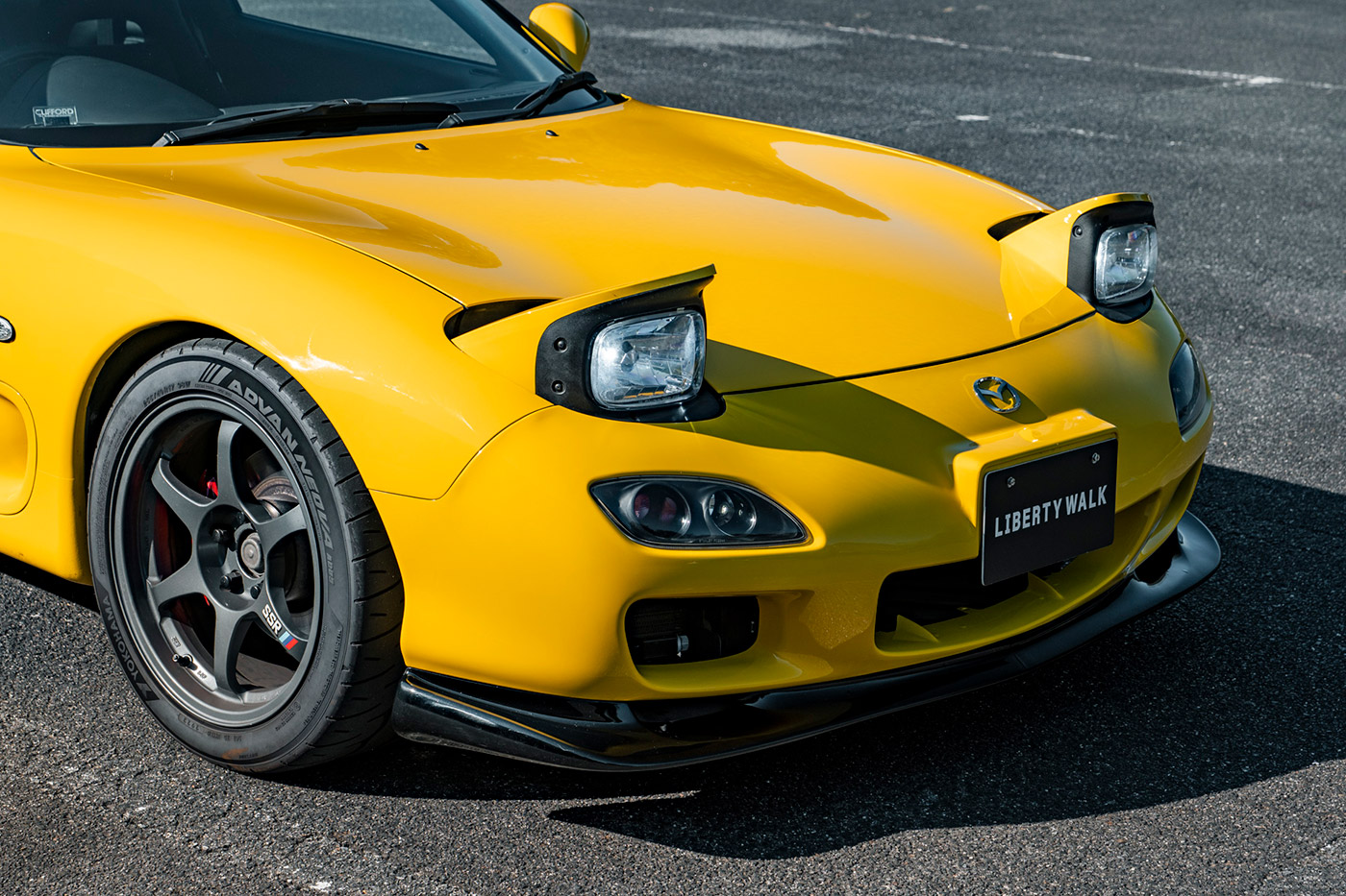 Mazda-RX-7-FD3S10
