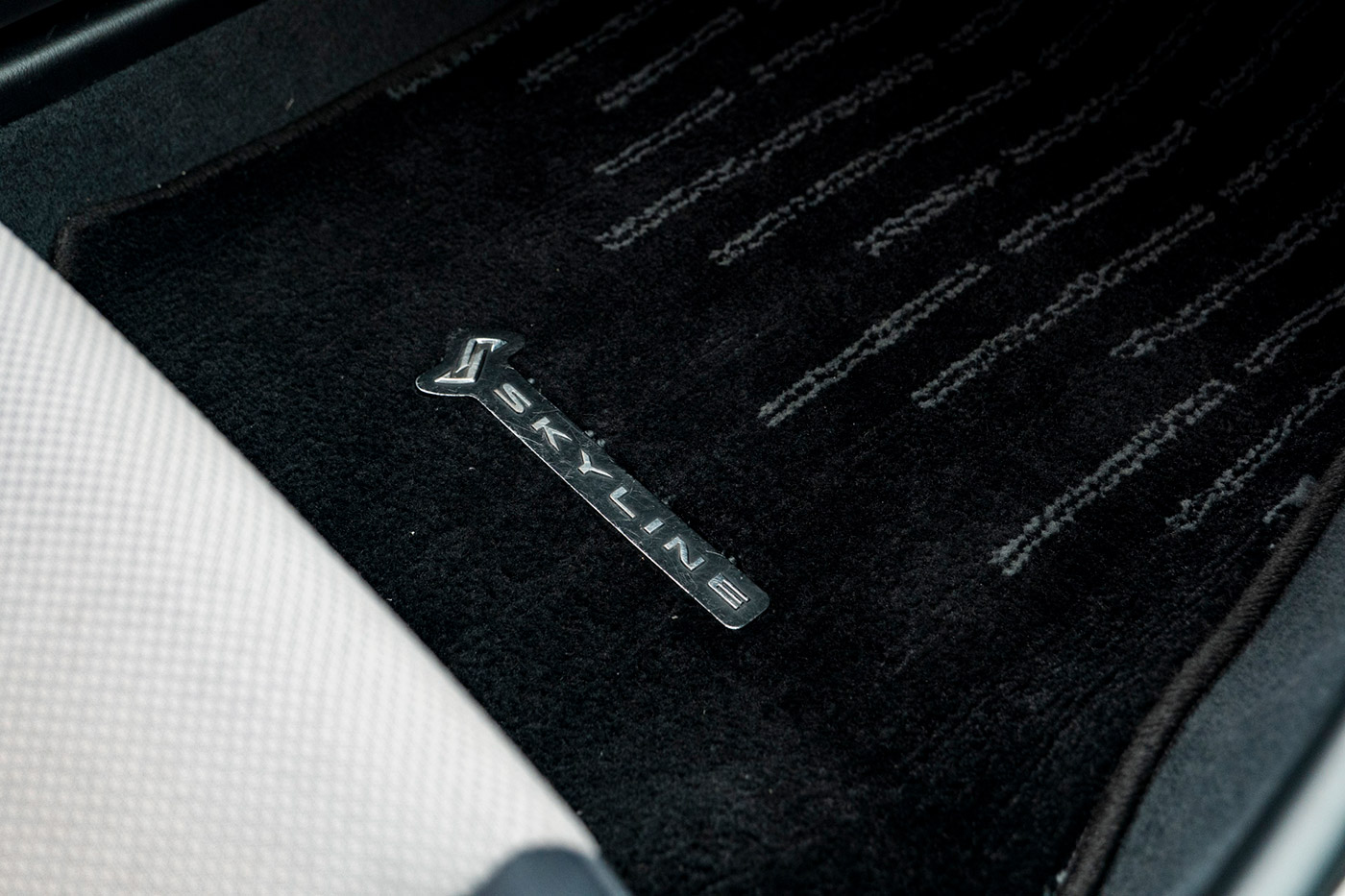 NISSAN-ER34-SKYLINE8