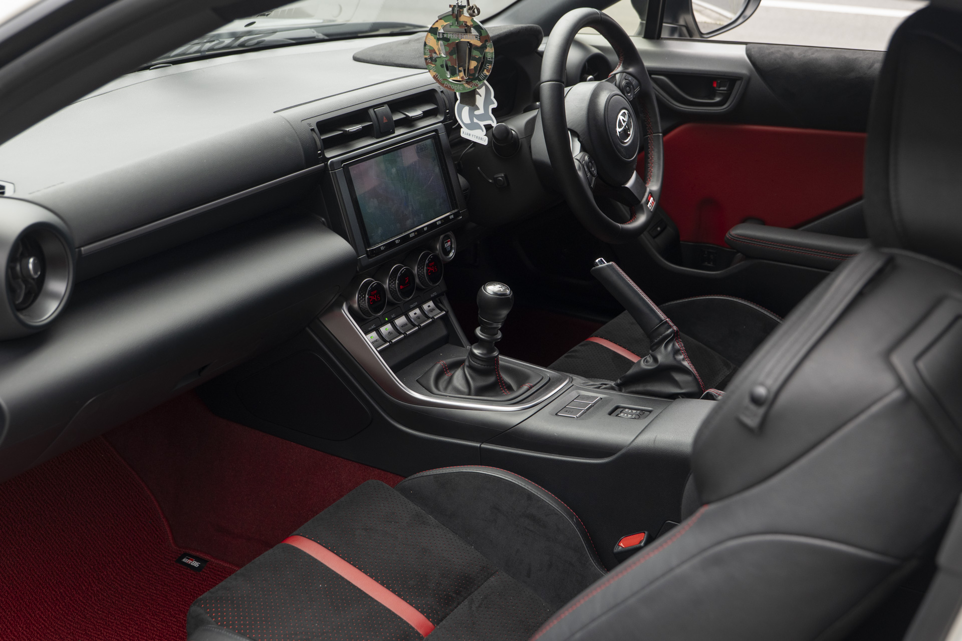 lb★nation TOYOTA GR8627