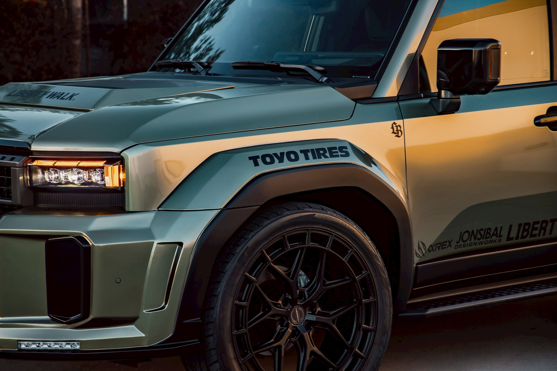 LB-WORKS TOYOTA LAND CRUISER 25000005