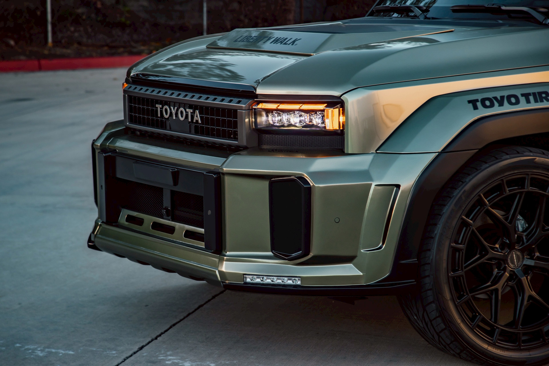 LB-WORKS TOYOTA LAND CRUISER 25000007