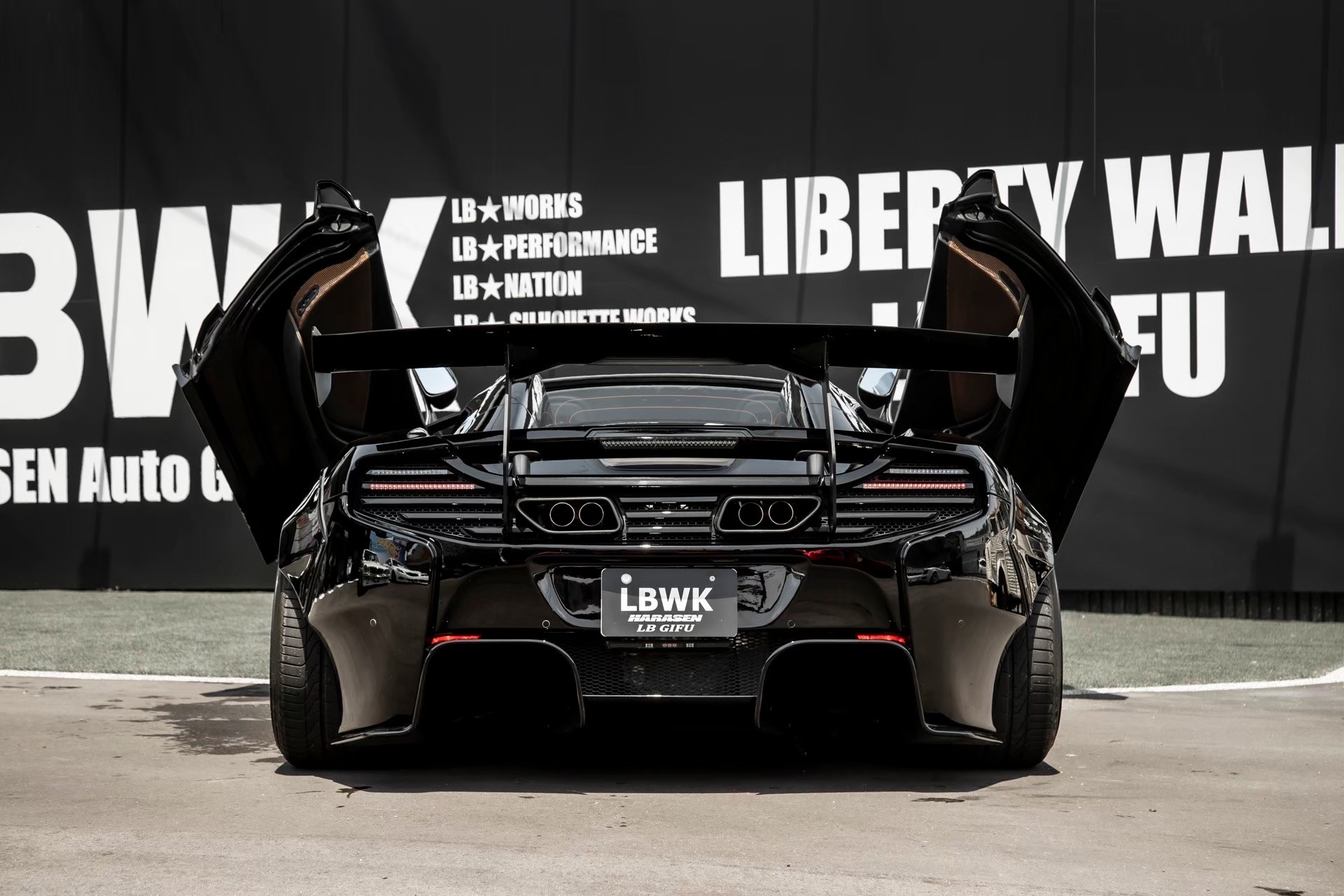 LB-WORKS Mclaren MP4-12c00006