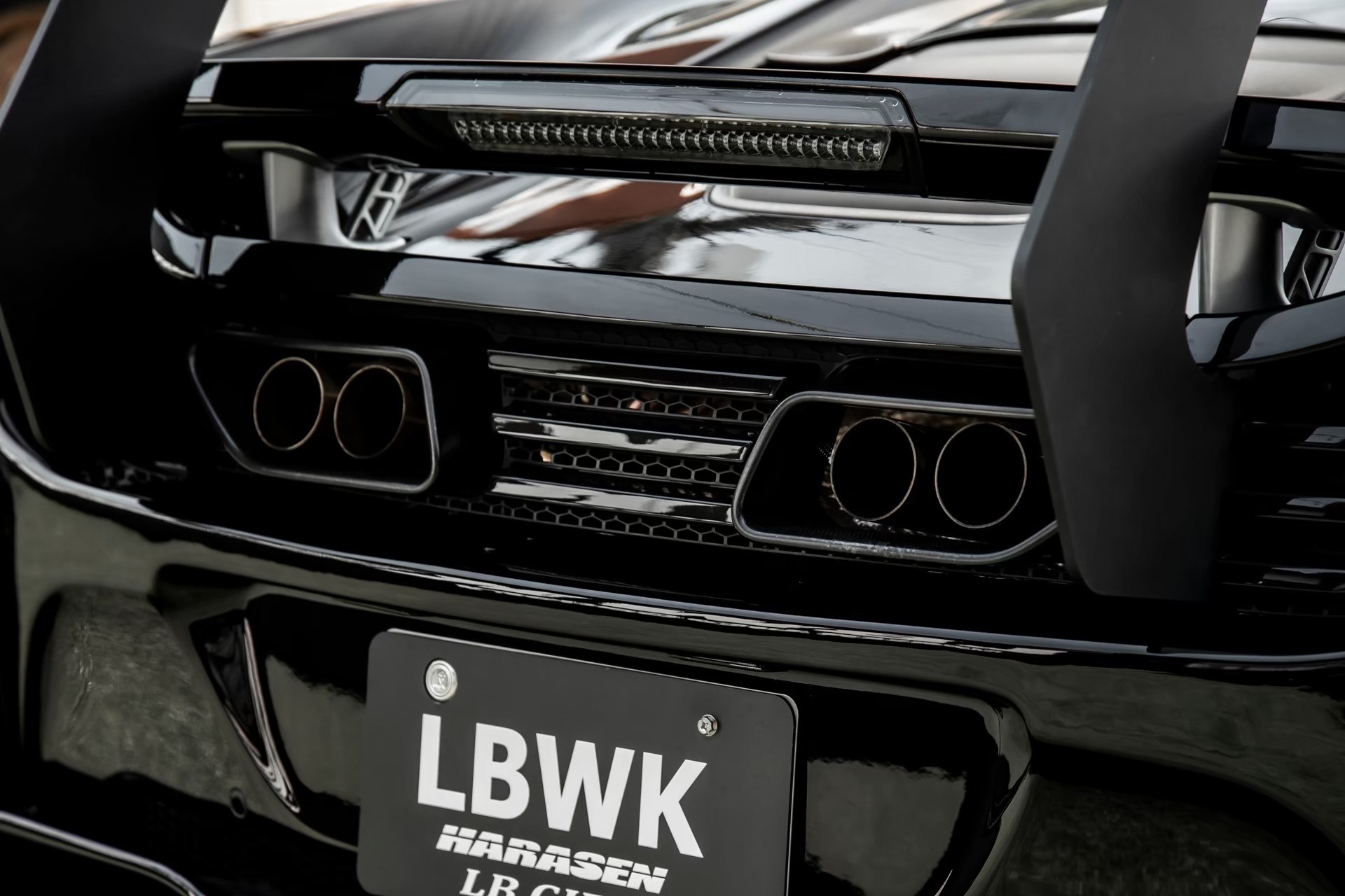 LB-WORKS Mclaren MP4-12c00028