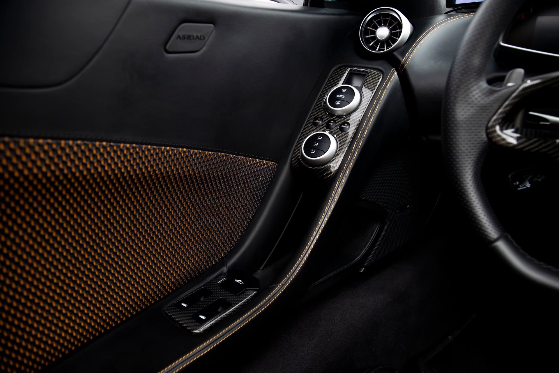 LB-WORKS Mclaren MP4-12c00039