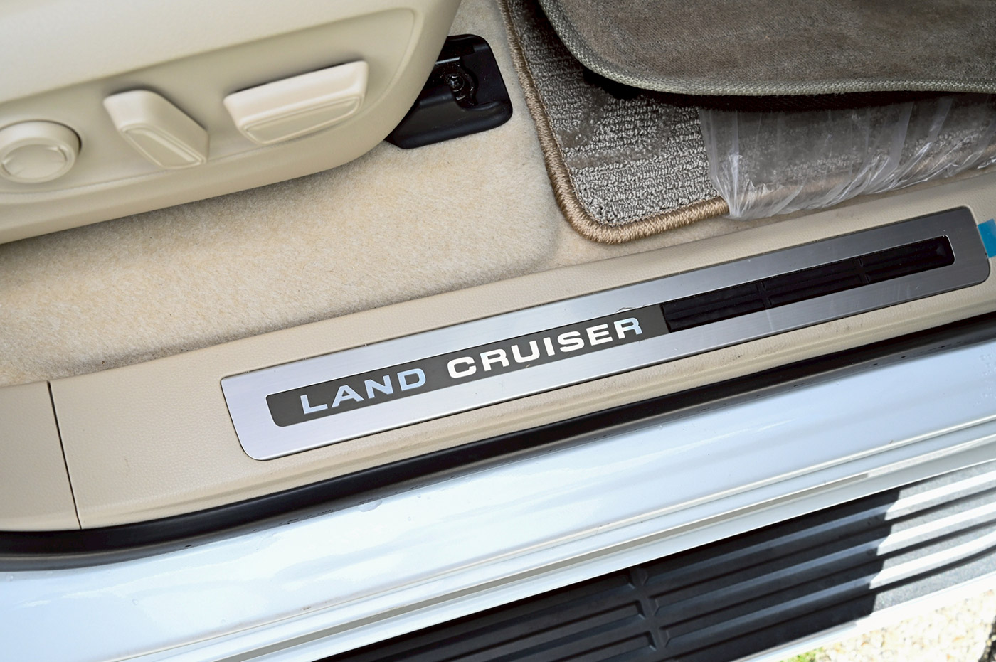 LB-WORKS-TOYOTA-LAND-CRUISER-30000003