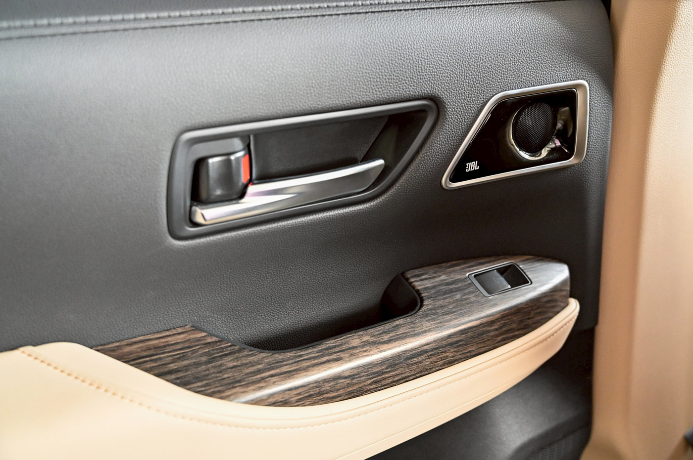 LB-WORKS-TOYOTA-LAND-CRUISER-30000010