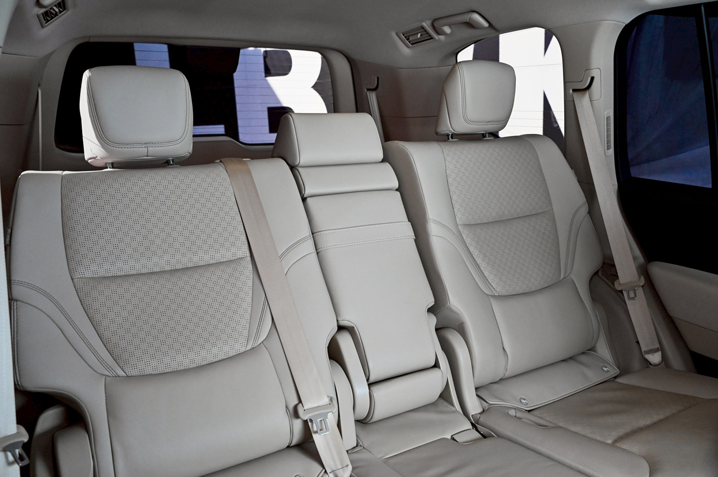 LB-WORKS-TOYOTA-LAND-CRUISER-30000014