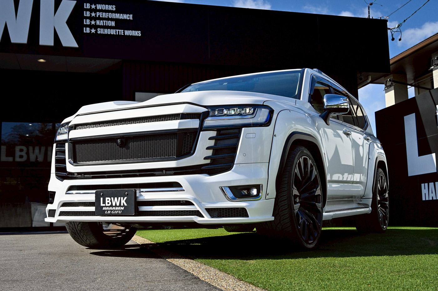 LB-WORKS-TOYOTA-LAND-CRUISER-30000042