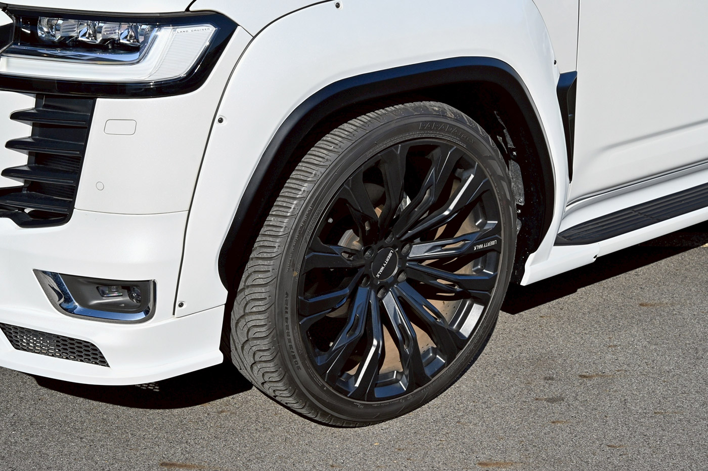 LB-WORKS-TOYOTA-LAND-CRUISER-30000043