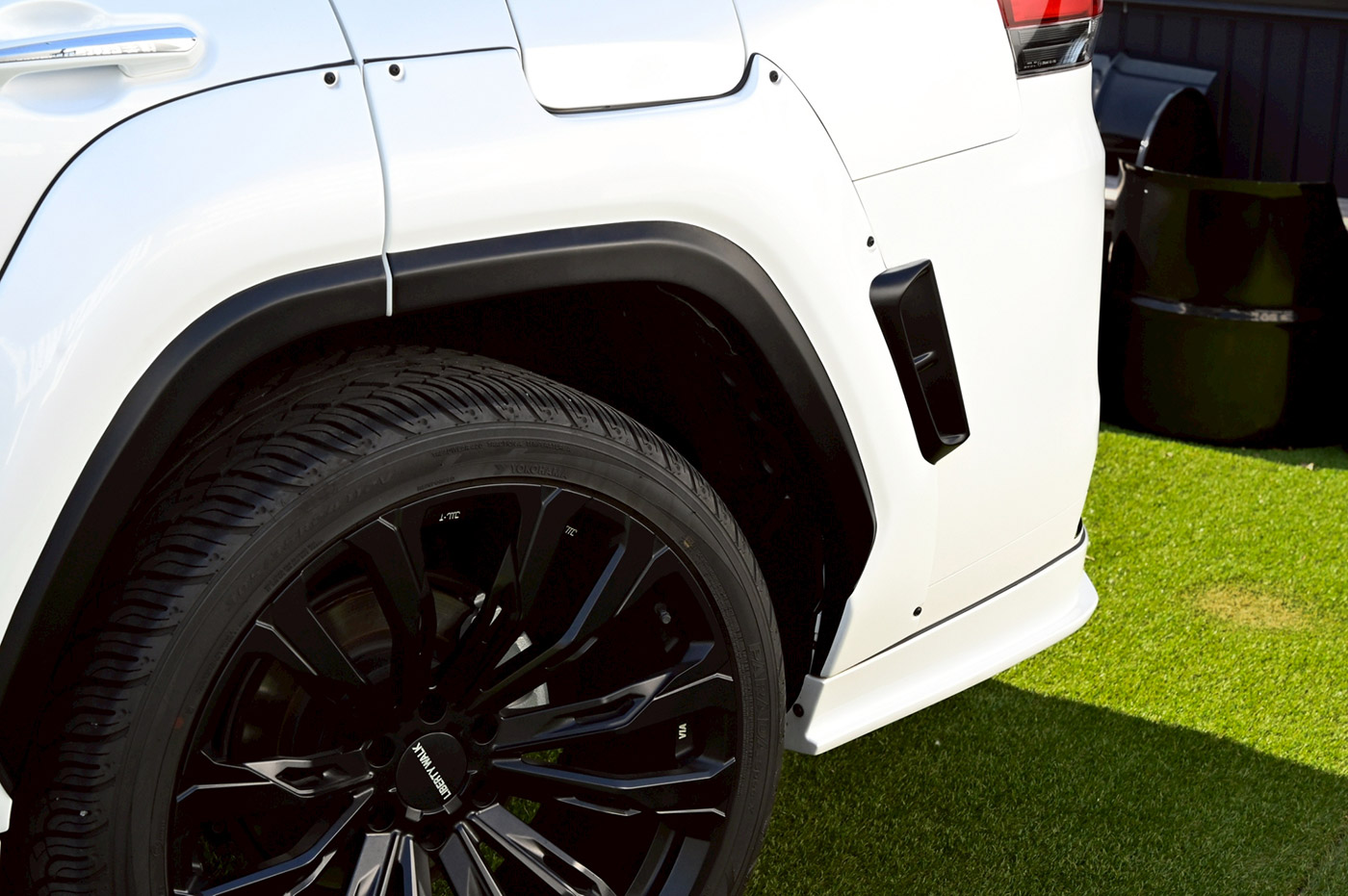 LB-WORKS-TOYOTA-LAND-CRUISER-30000045