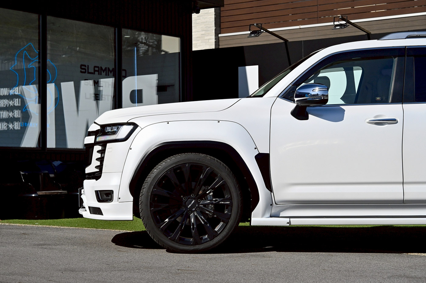 LB-WORKS-TOYOTA-LAND-CRUISER-30000048