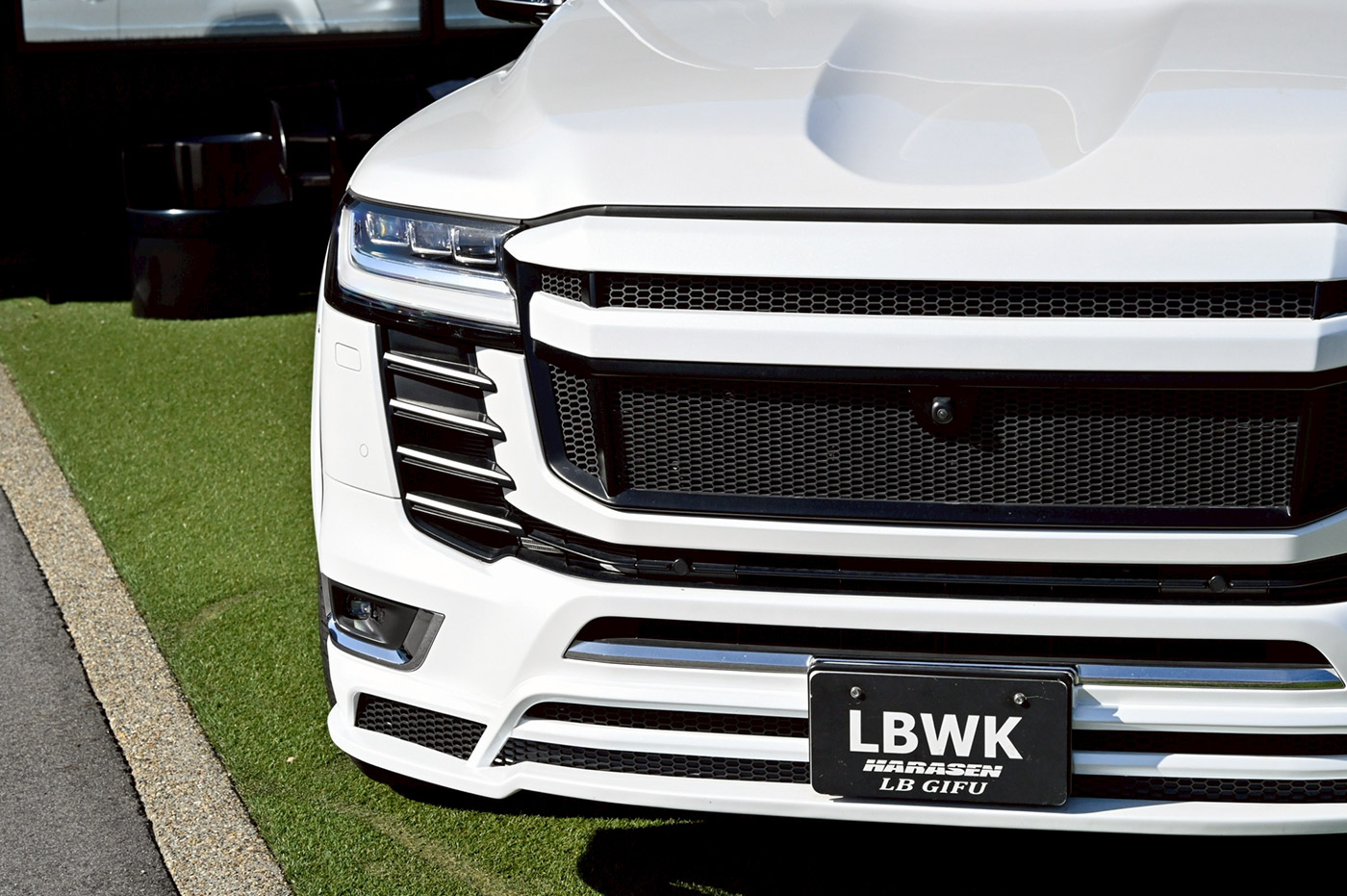 LB-WORKS-TOYOTA-LAND-CRUISER-30000069