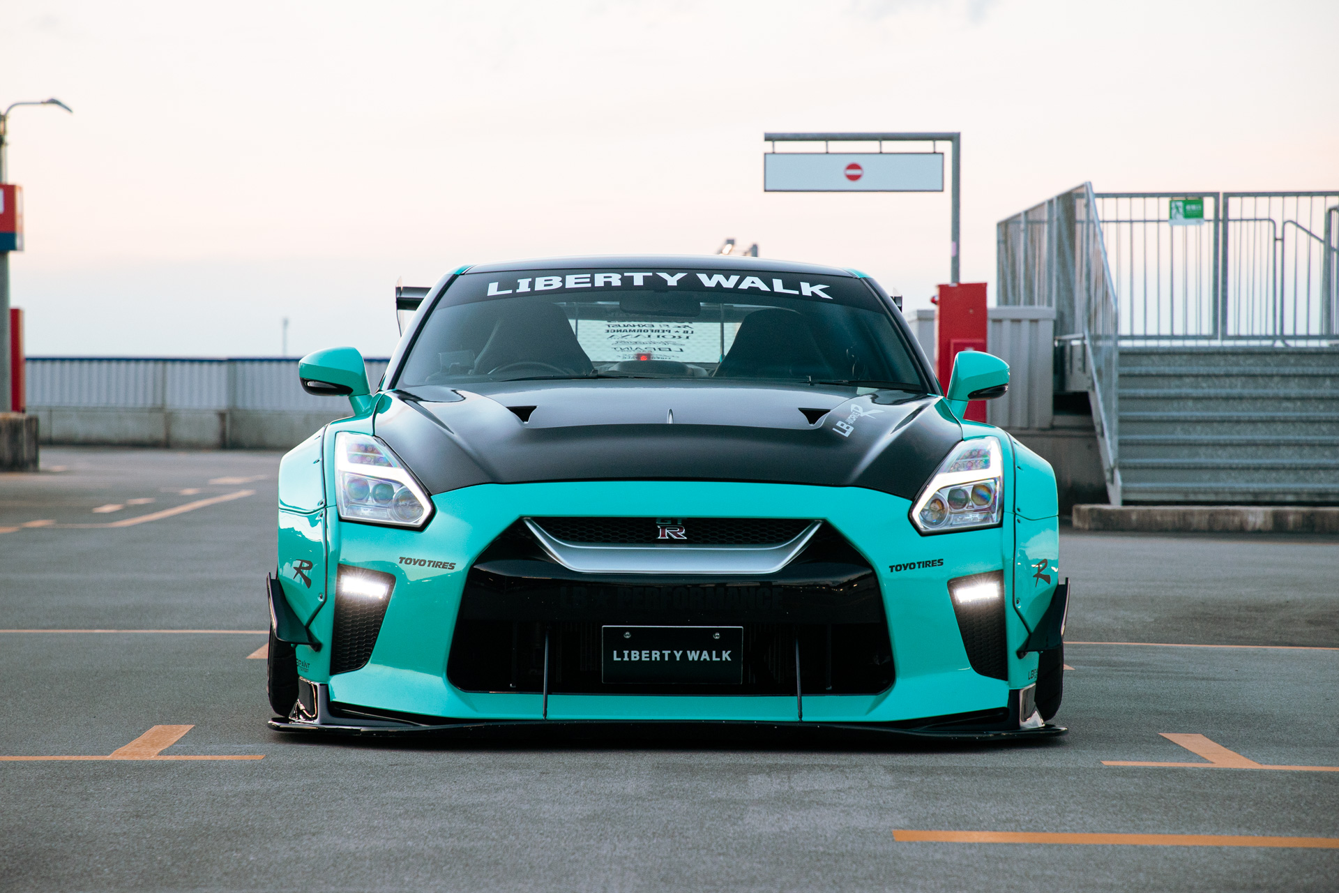 LB-WORKS Type1.5 NISSAN GTR R3500068