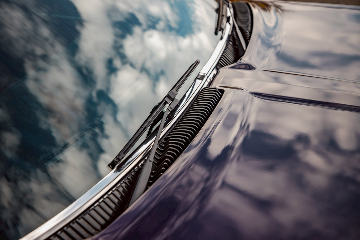 NISSAN-LAUREL-SGX00018