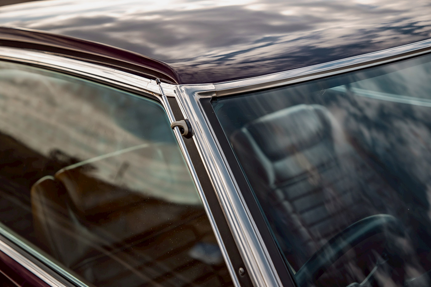 NISSAN-LAUREL-SGX00020