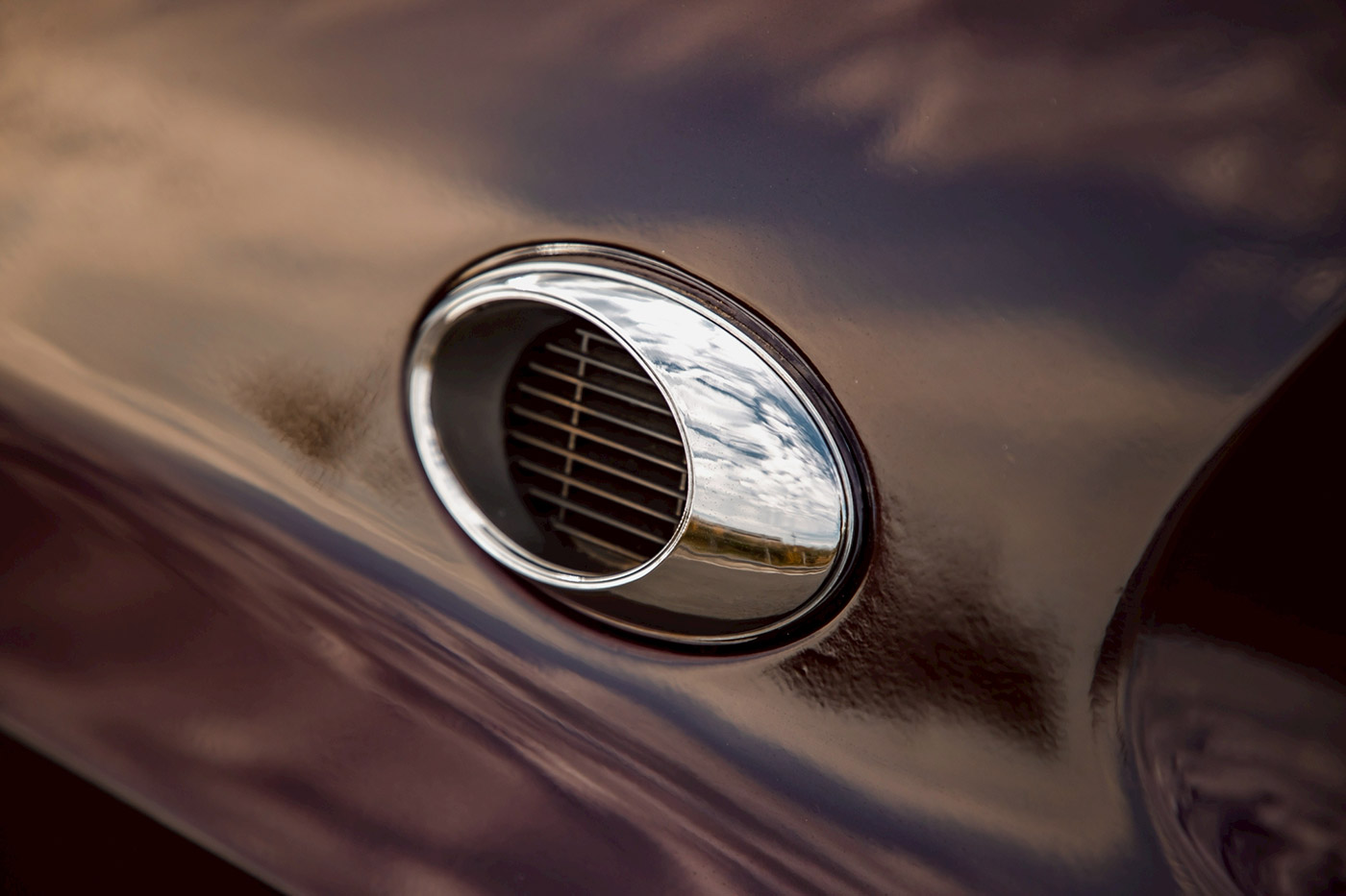 NISSAN-LAUREL-SGX00022