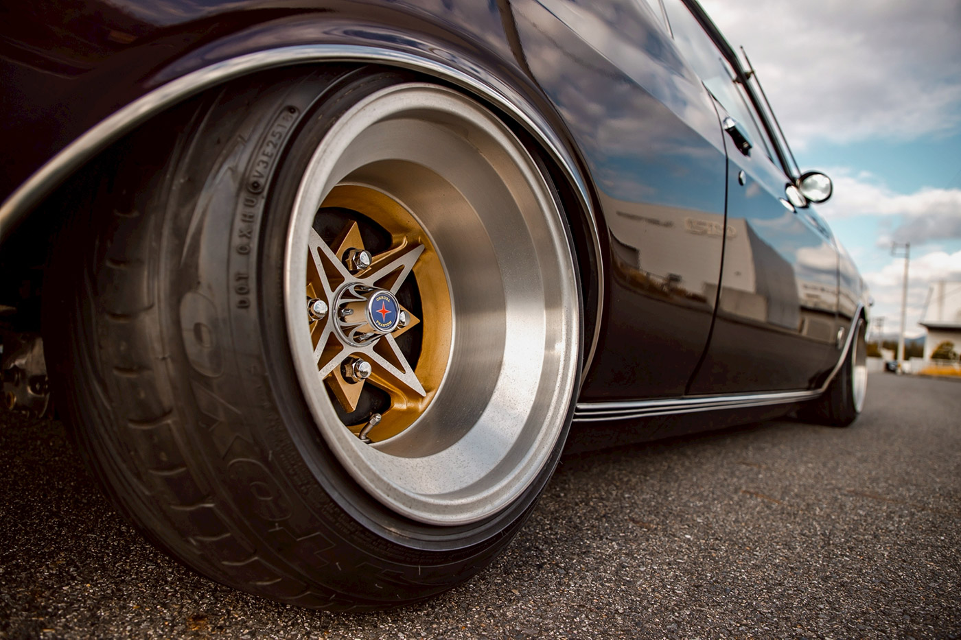 NISSAN-LAUREL-SGX00025