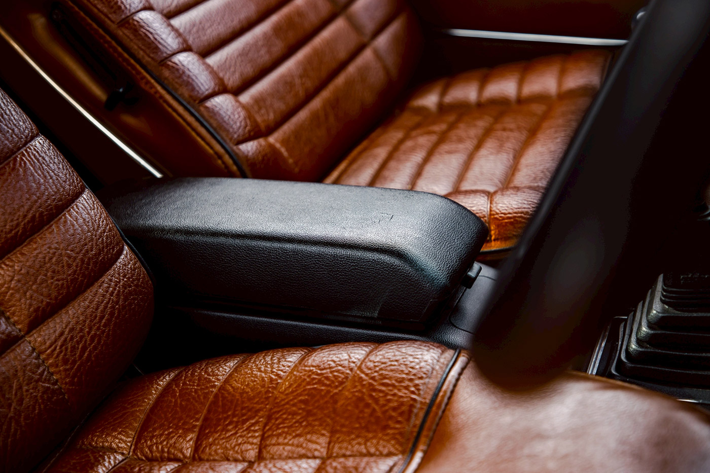 NISSAN-LAUREL-SGX00040