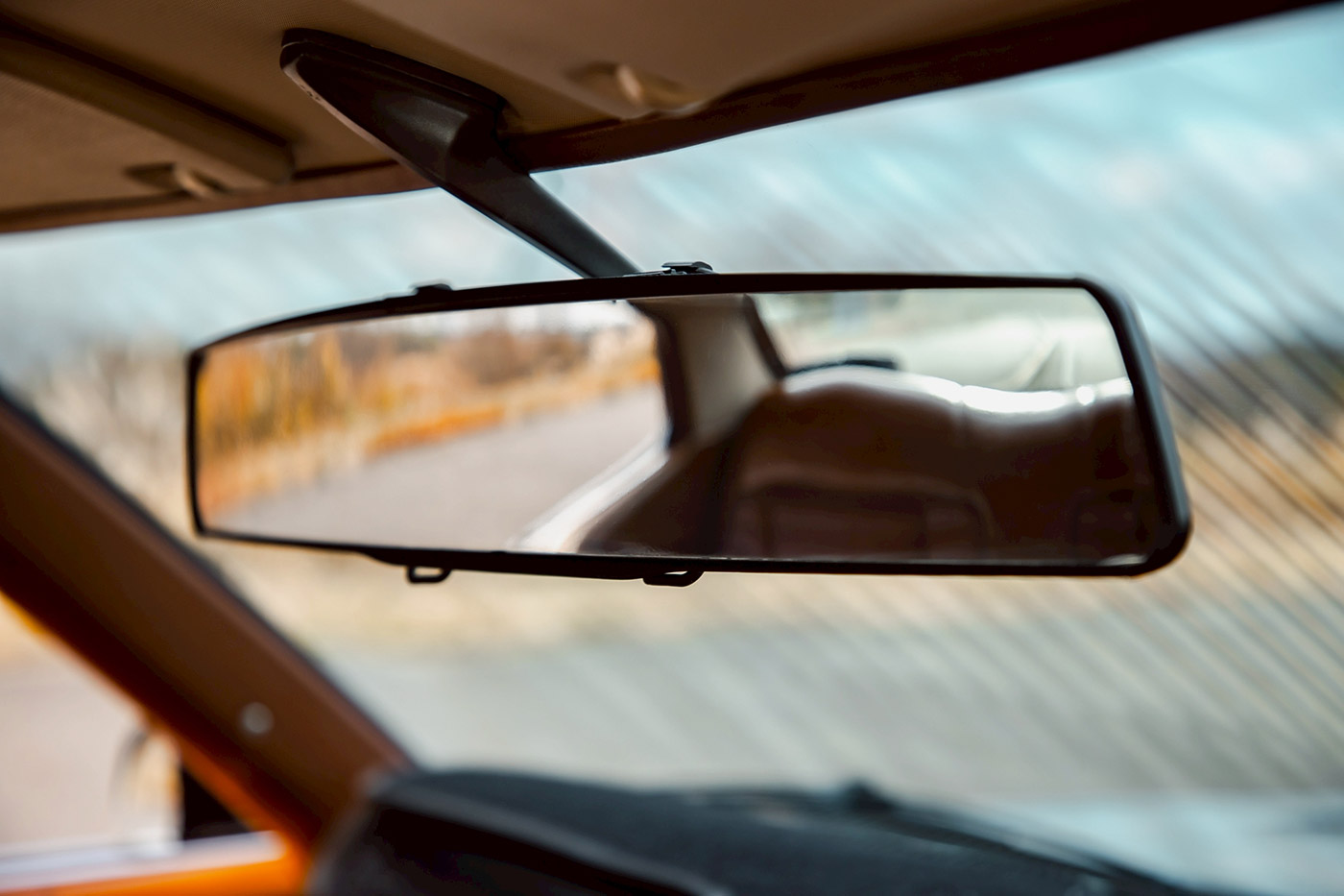 NISSAN-LAUREL-SGX00042