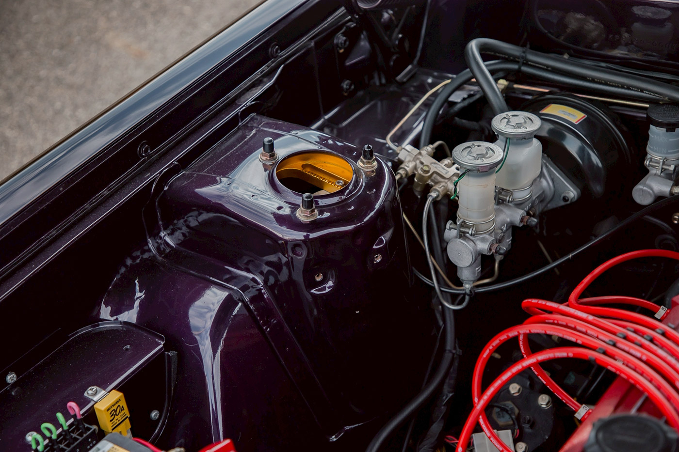 NISSAN-LAUREL-SGX00047