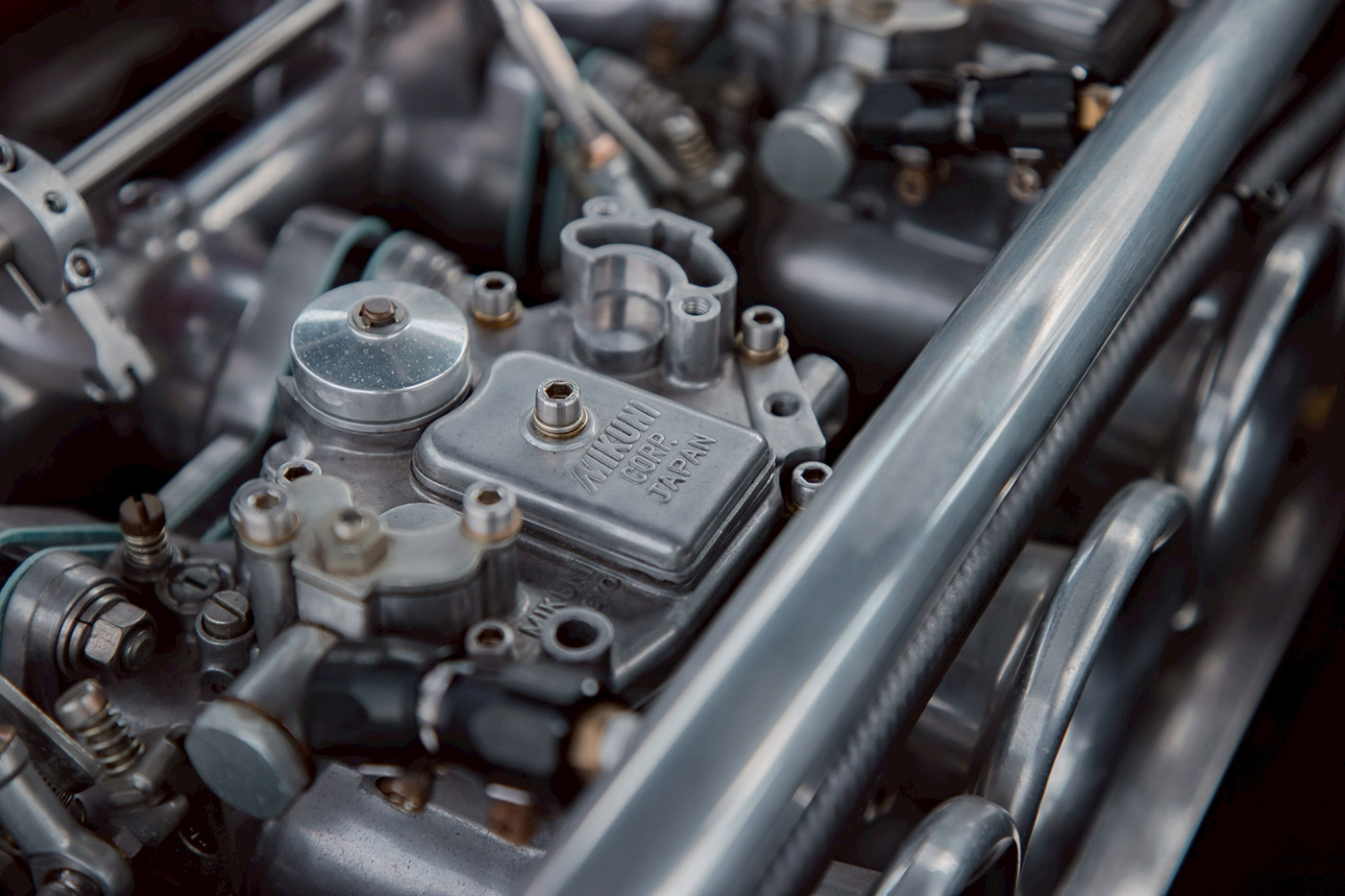 NISSAN-LAUREL-SGX00049