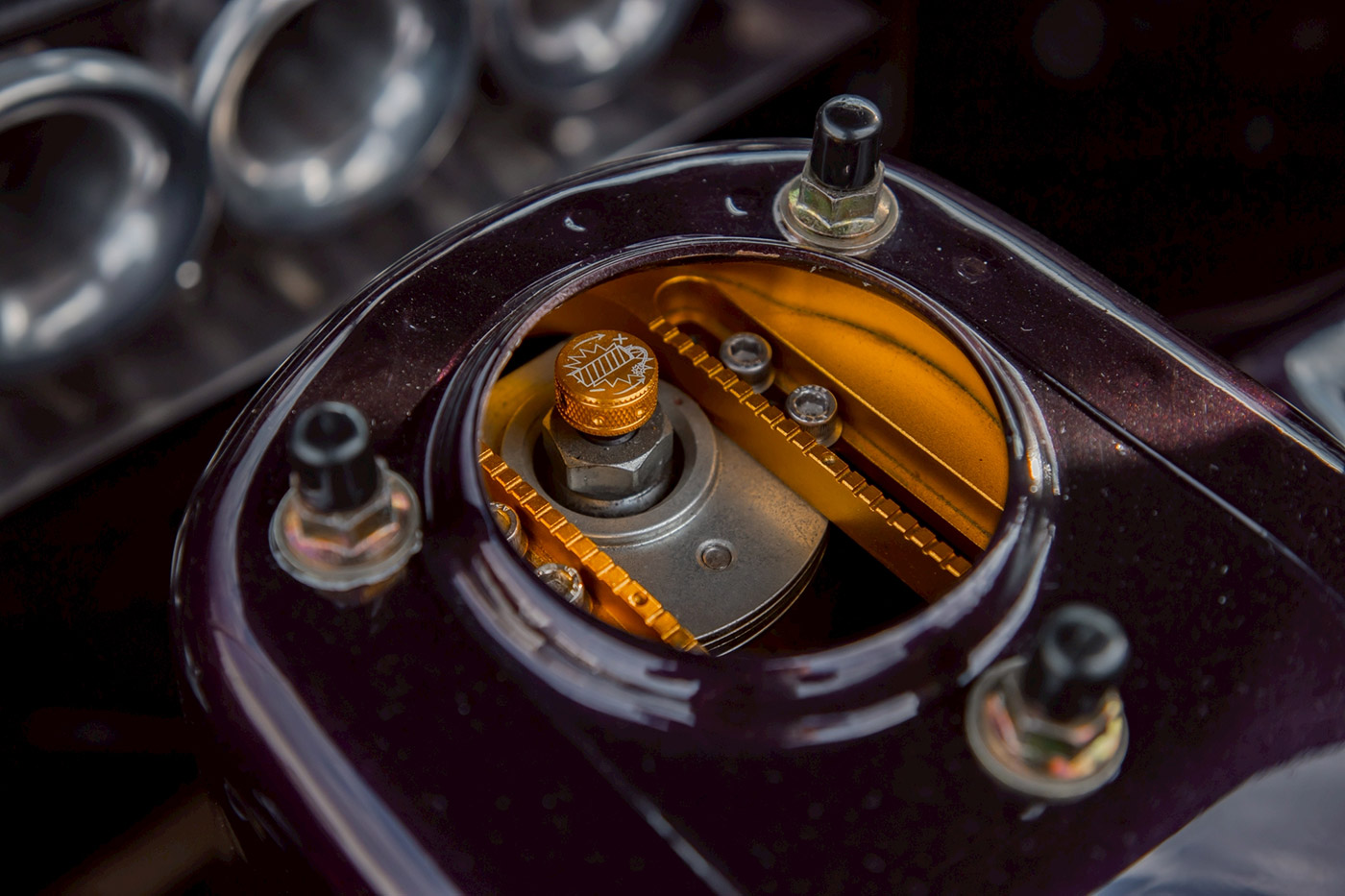 NISSAN-LAUREL-SGX00051