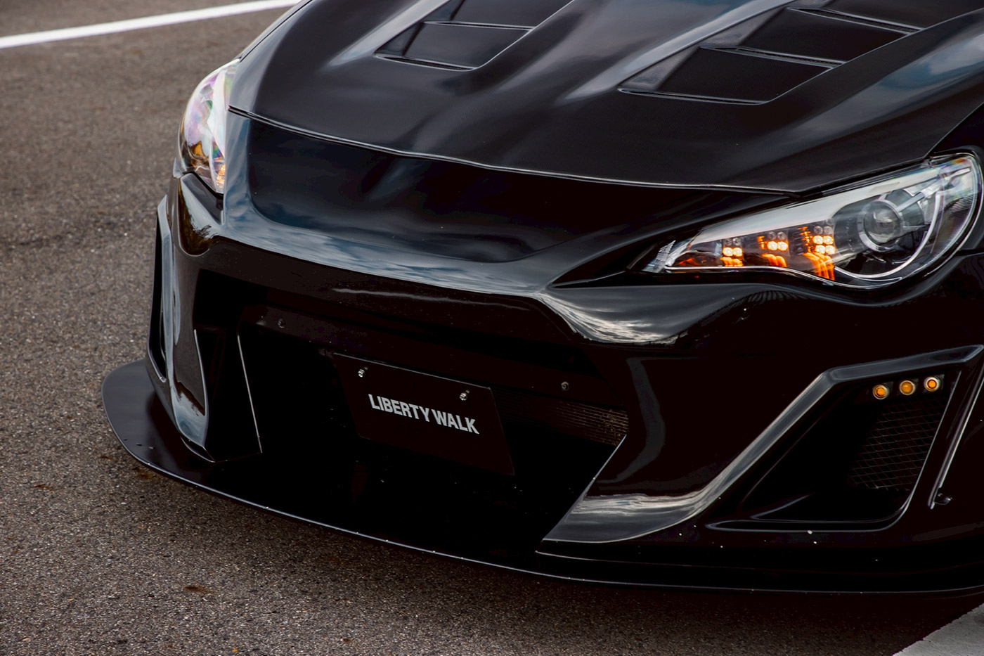 toyota-86-black00013