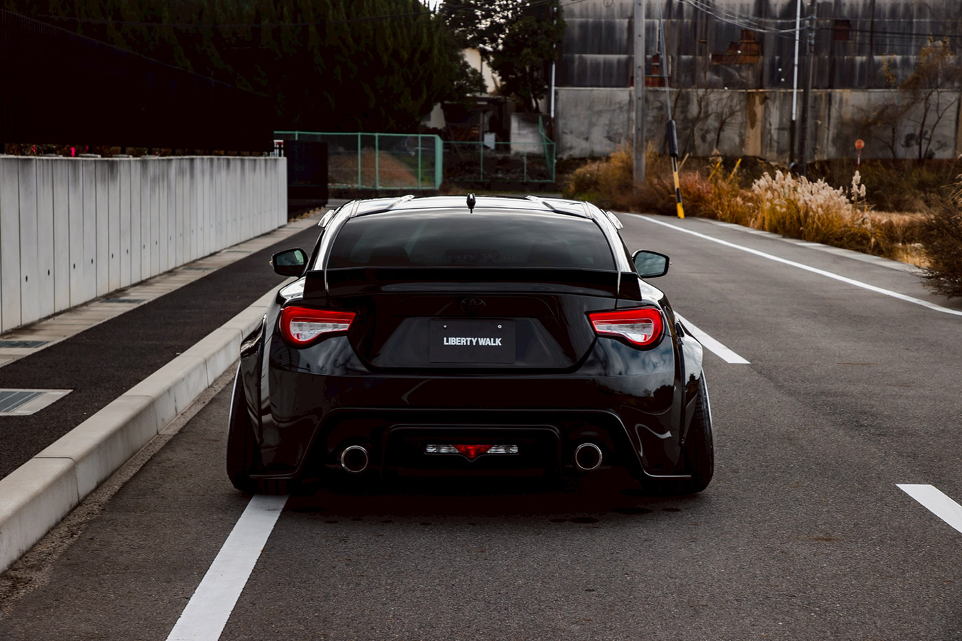 toyota-86-black00016
