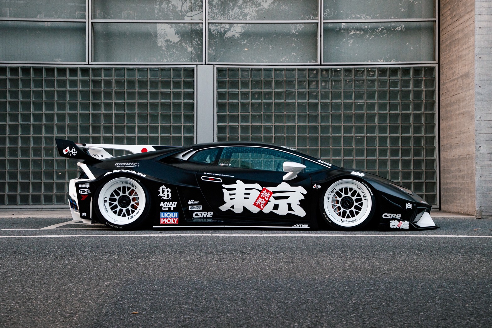 LB-Silhouette WORKS Lamborghini HURACAN GT00003