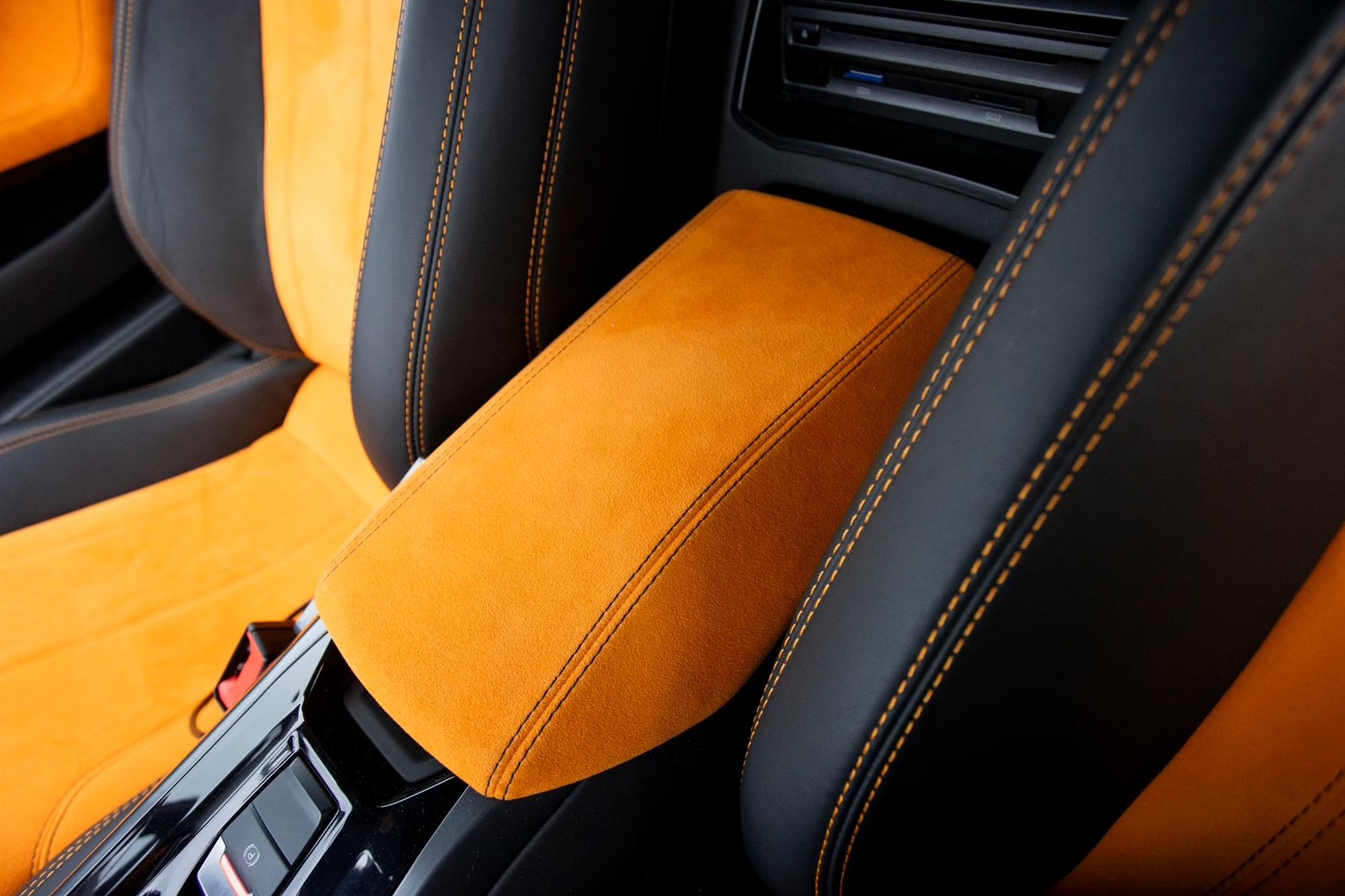 LB-Silhouette WORKS Lamborghini HURACAN GT00009