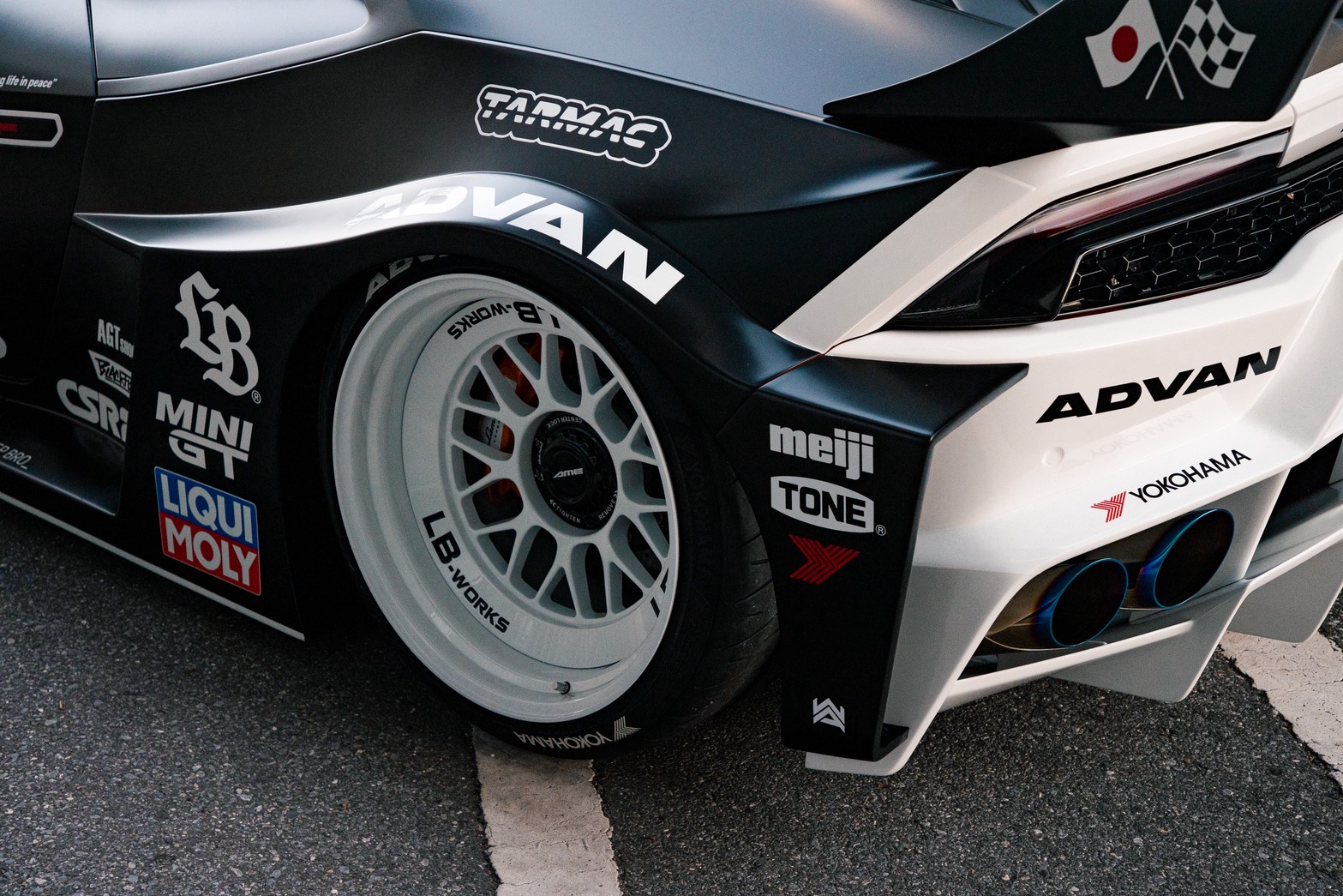 LB-Silhouette WORKS Lamborghini HURACAN GT00030