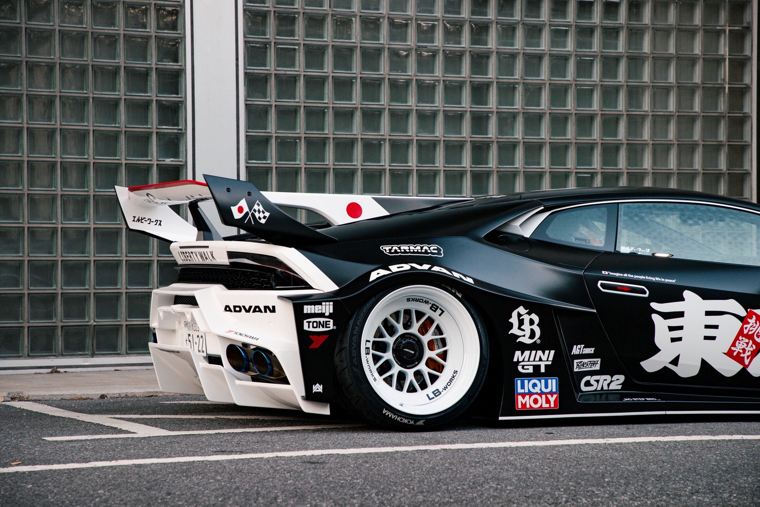 LB-Silhouette WORKS Lamborghini HURACAN GT00031