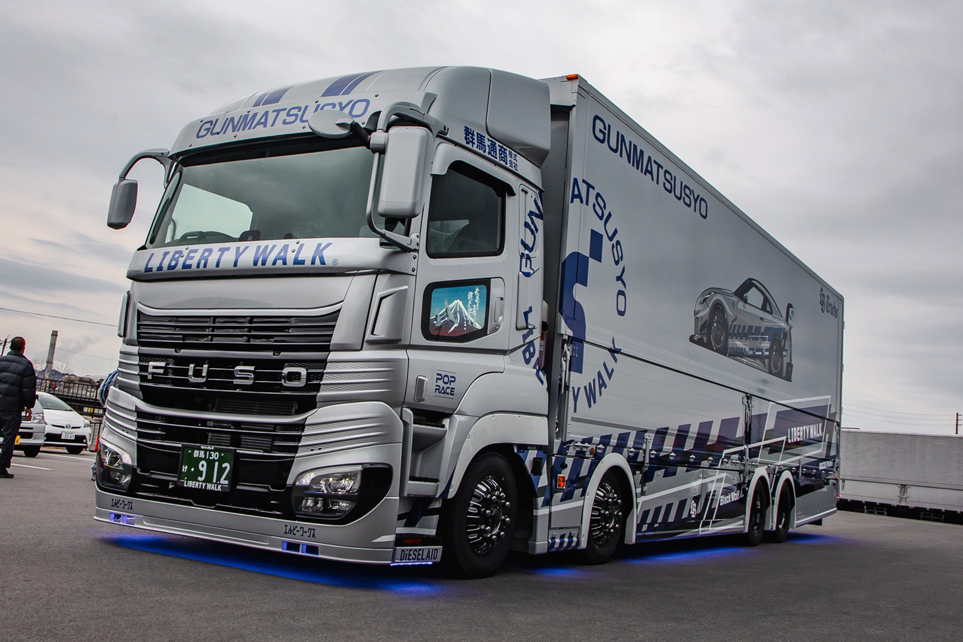 LB-TRUCKS Mitsubishi FUSO SUPER GREAT (24)00003