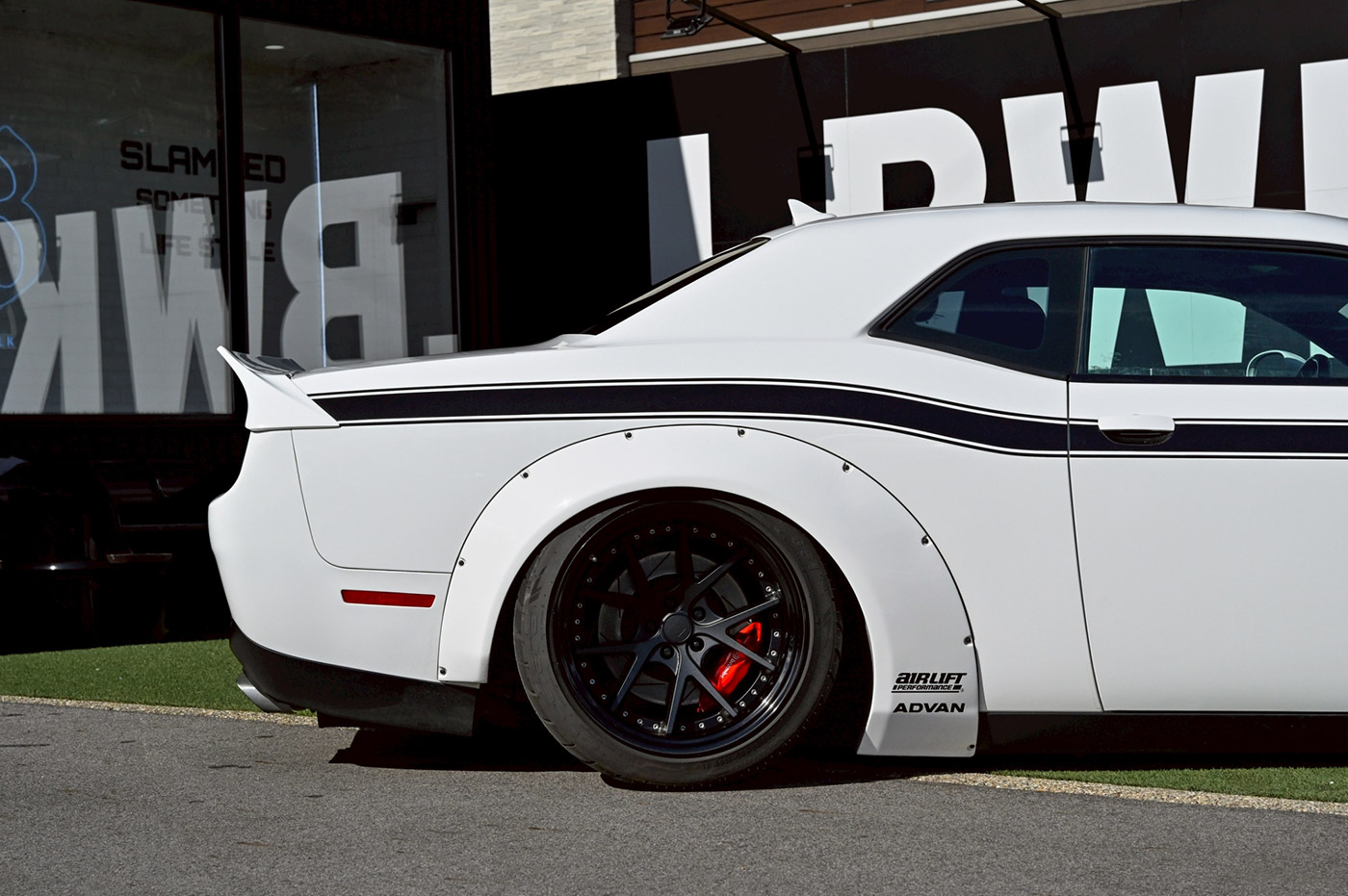 LB-WORKS-DODGE-Challenger00019