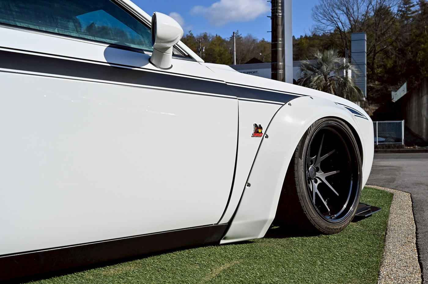 LB-WORKS-DODGE-Challenger00021