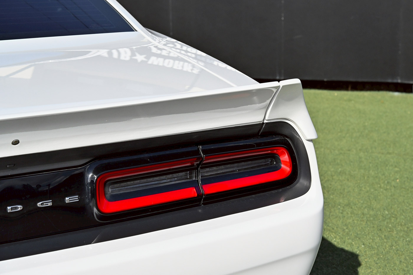 LB-WORKS-DODGE-Challenger00024