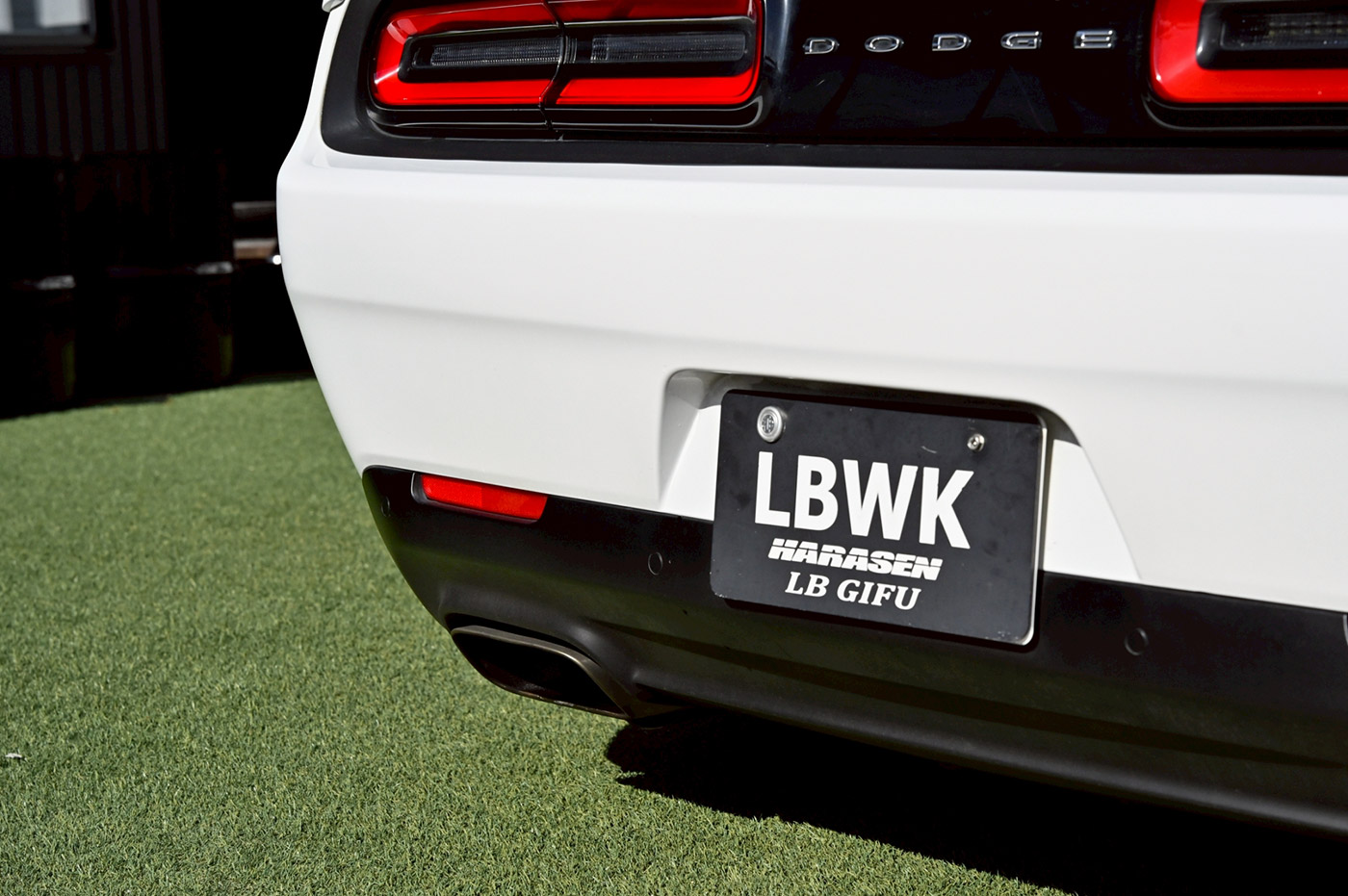 LB-WORKS-DODGE-Challenger00027